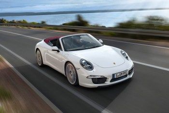911
